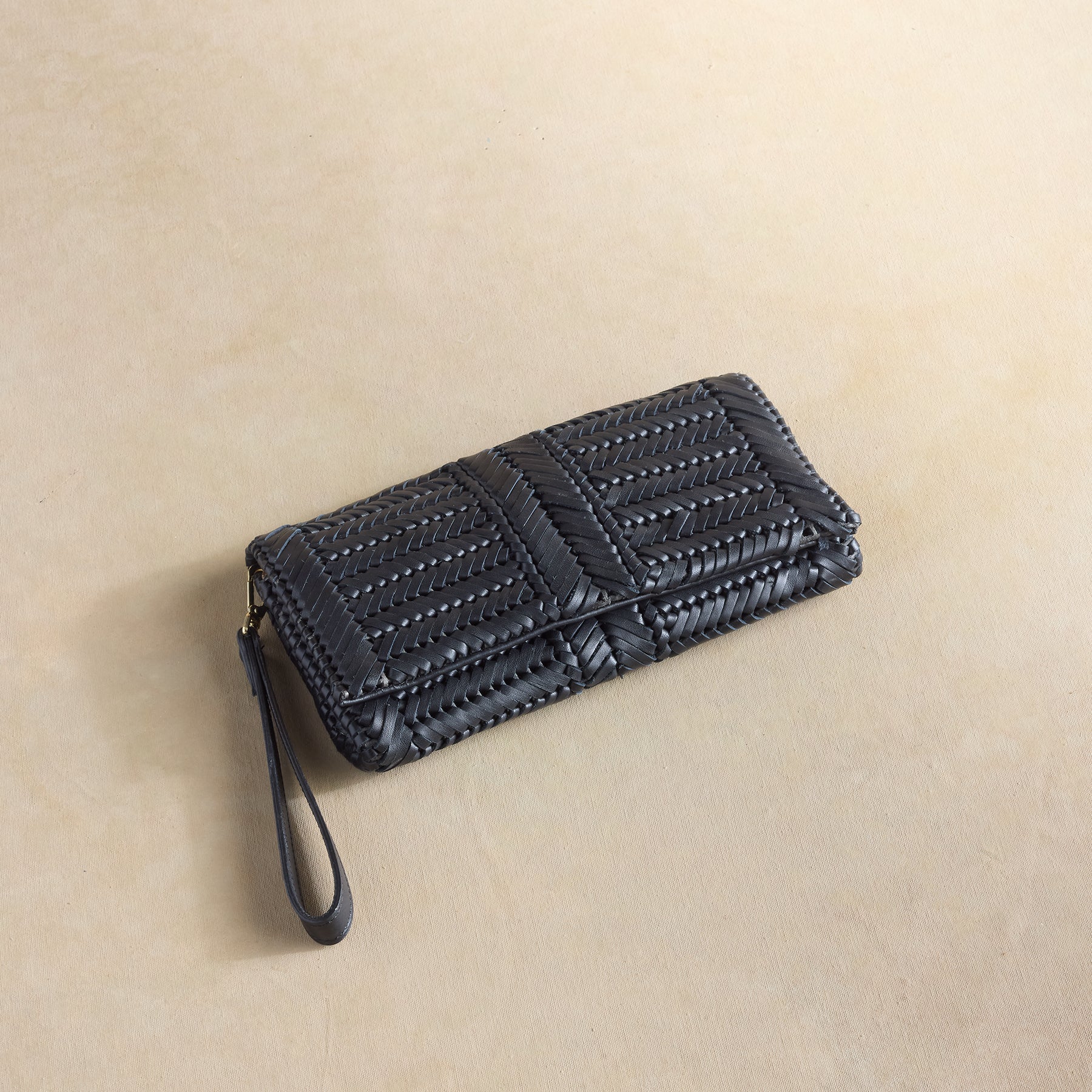 Equinox Clutch