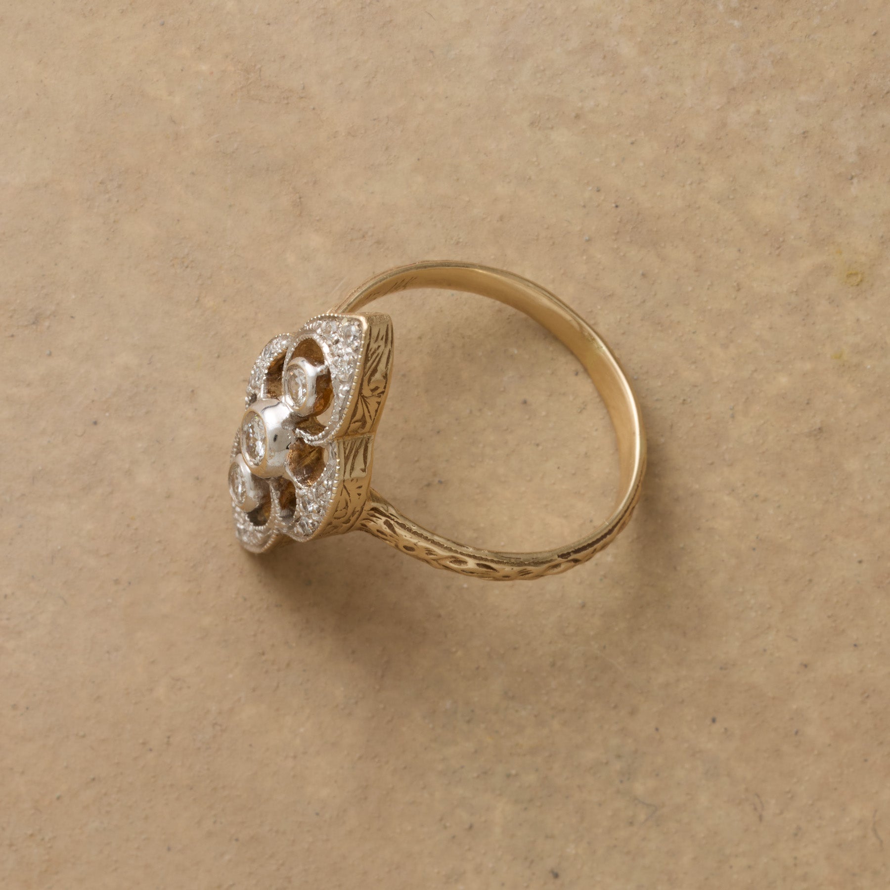 Erté Ring