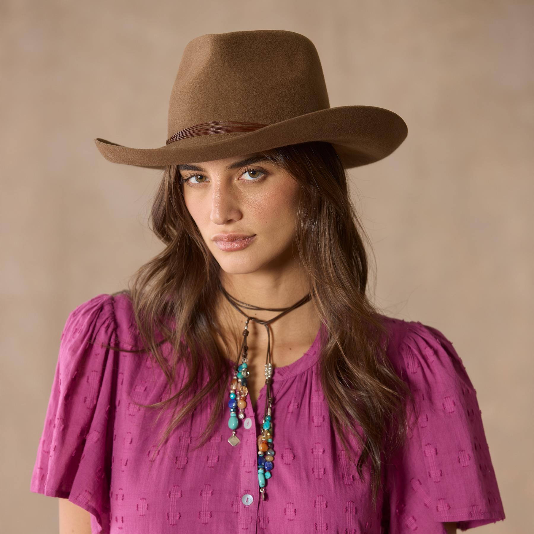 Cassandra Hat