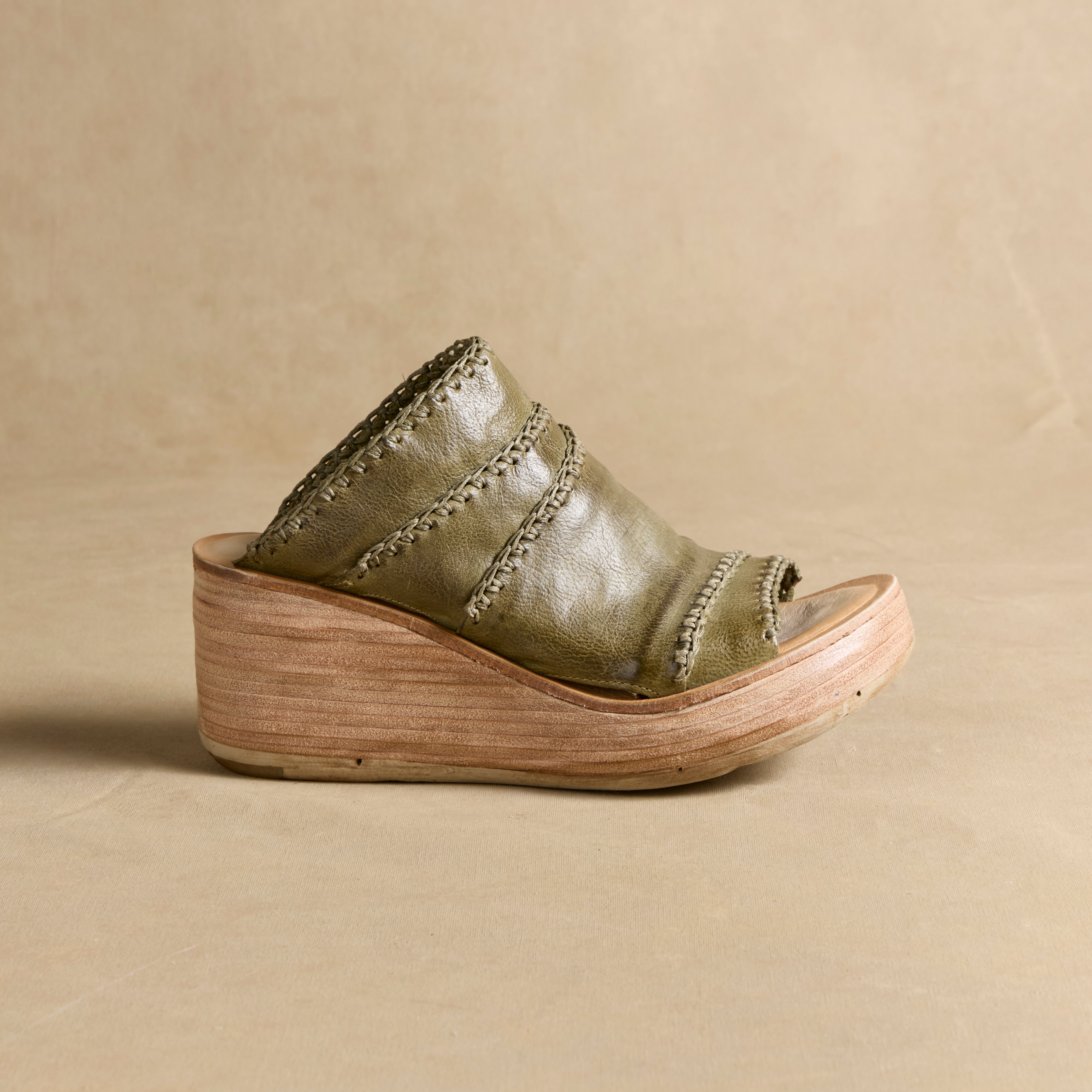 Nelson Sandals
