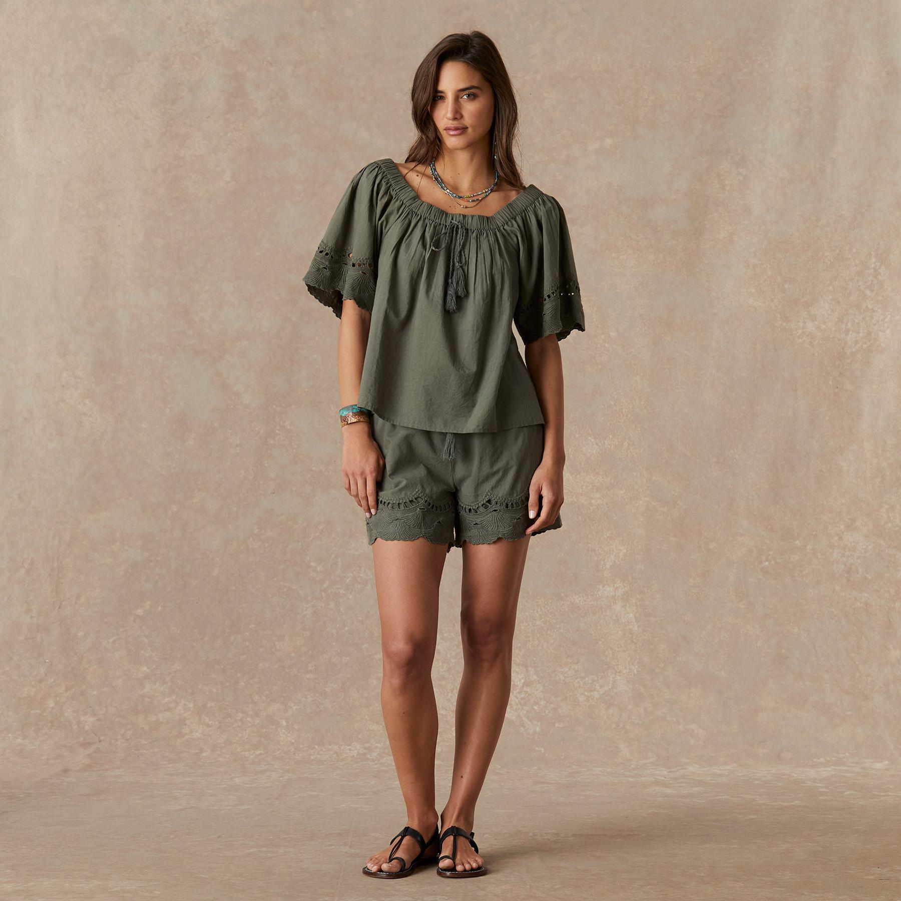 Stevie Top | Sundance Outlet