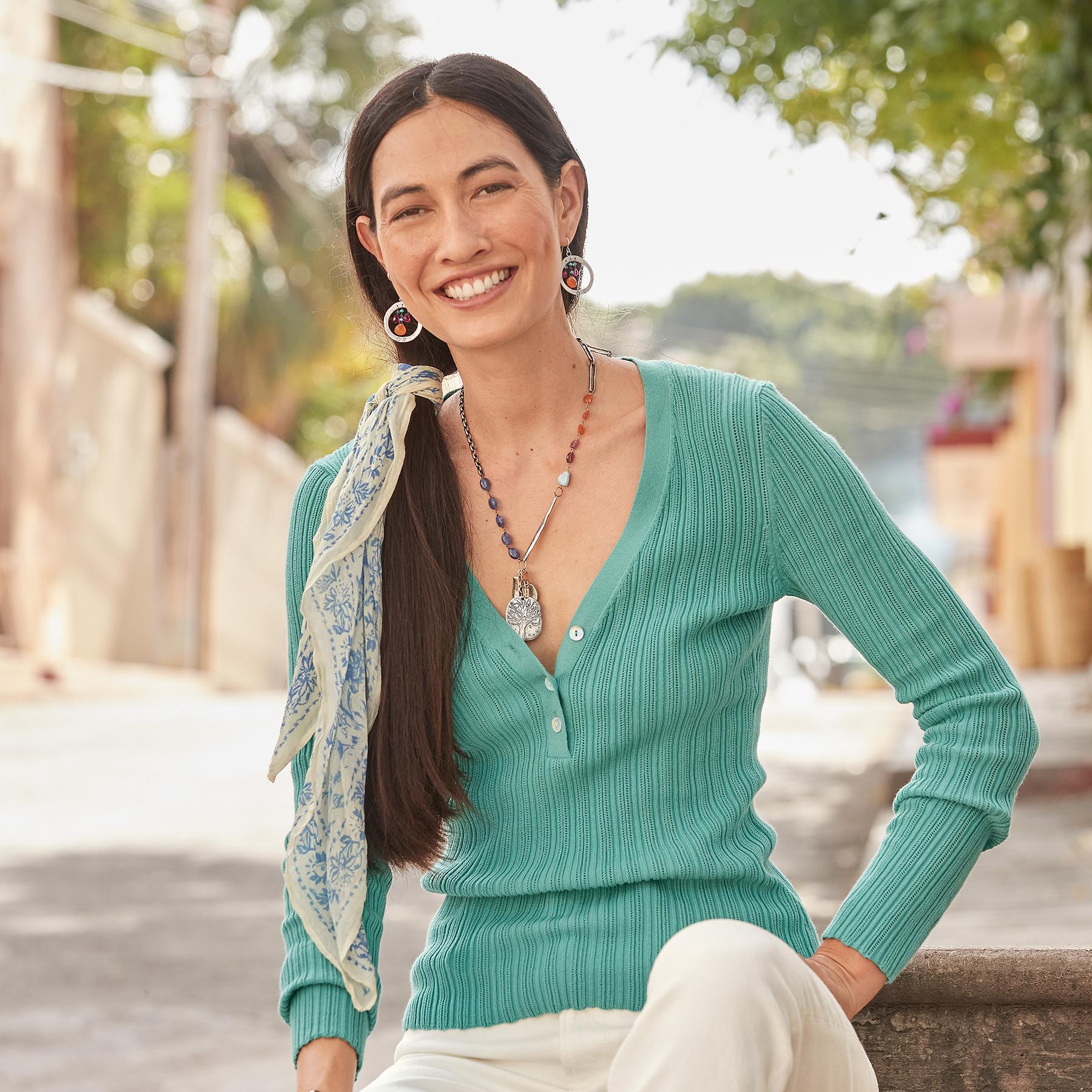 Averie Rib Henley