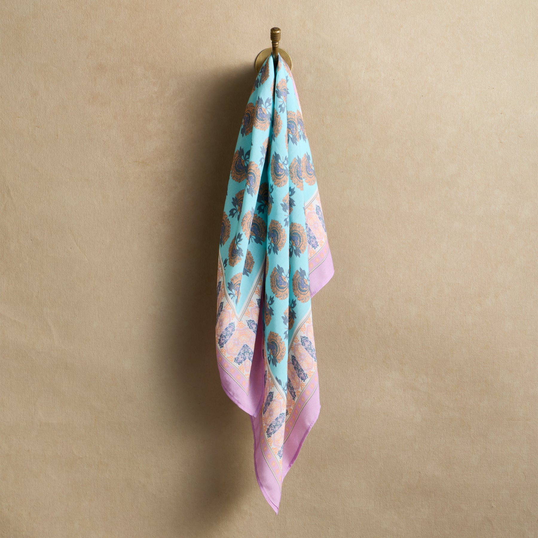 Emerson Bandana