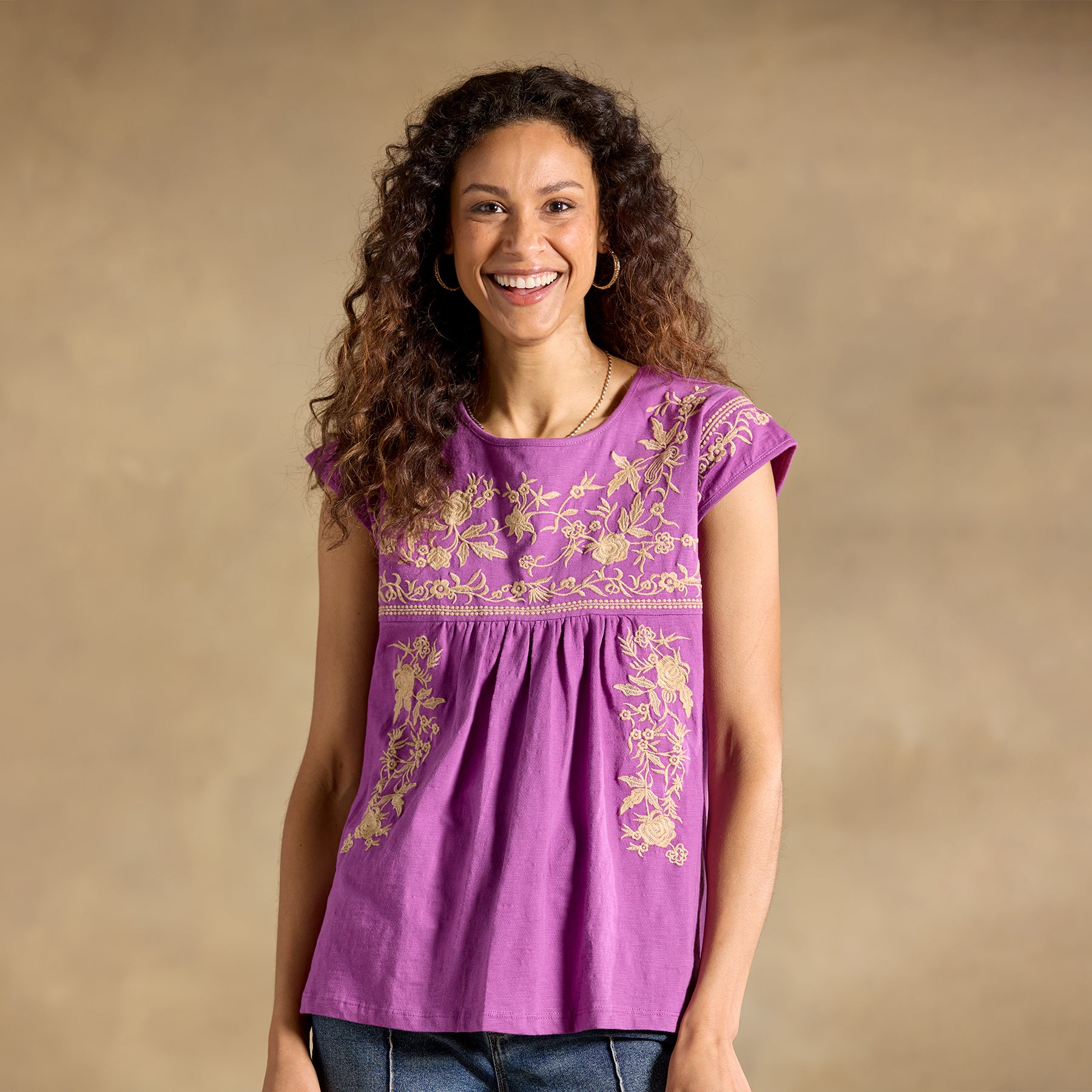 Anice Tee