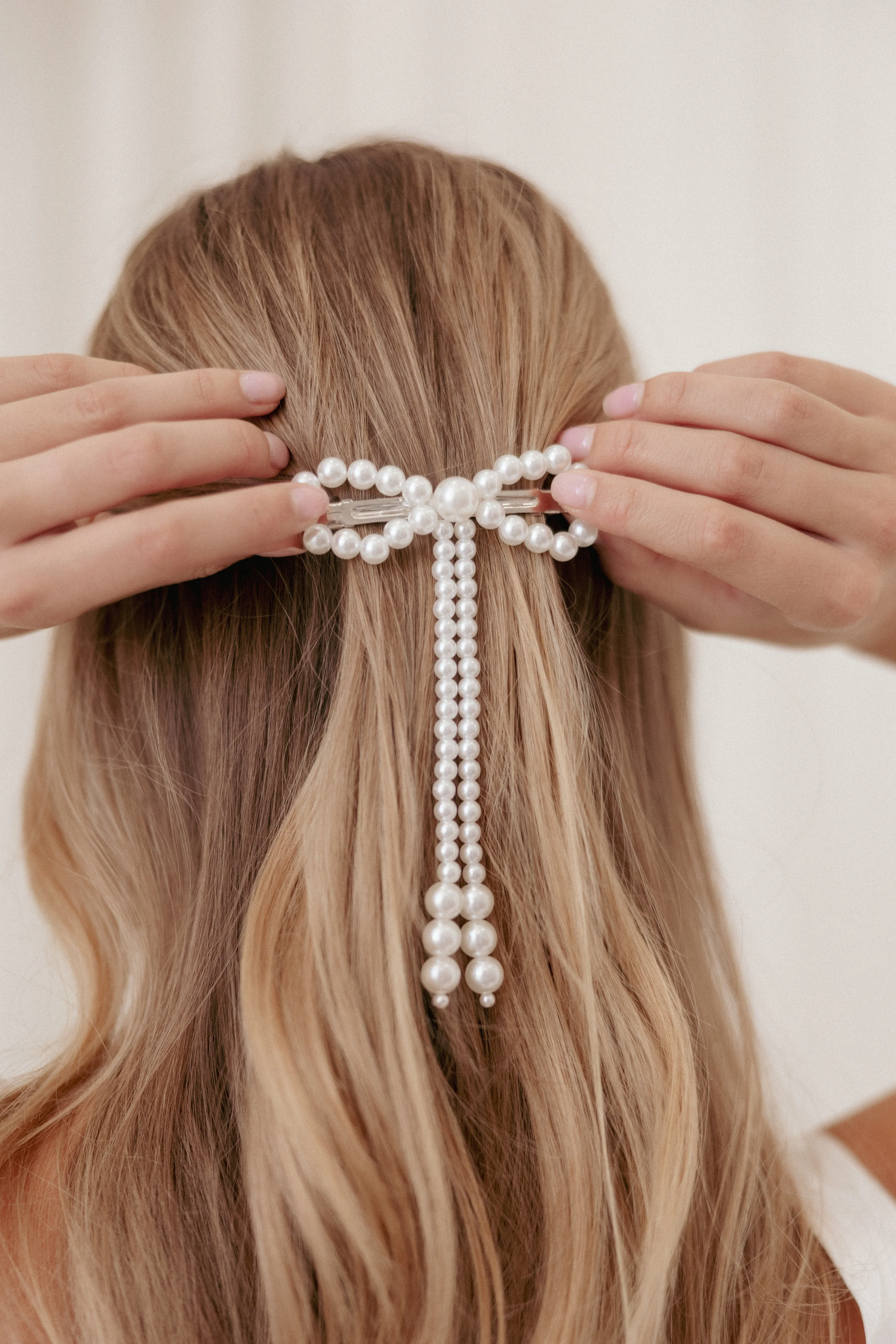 Marcella Hair Bow Clip - Pearl