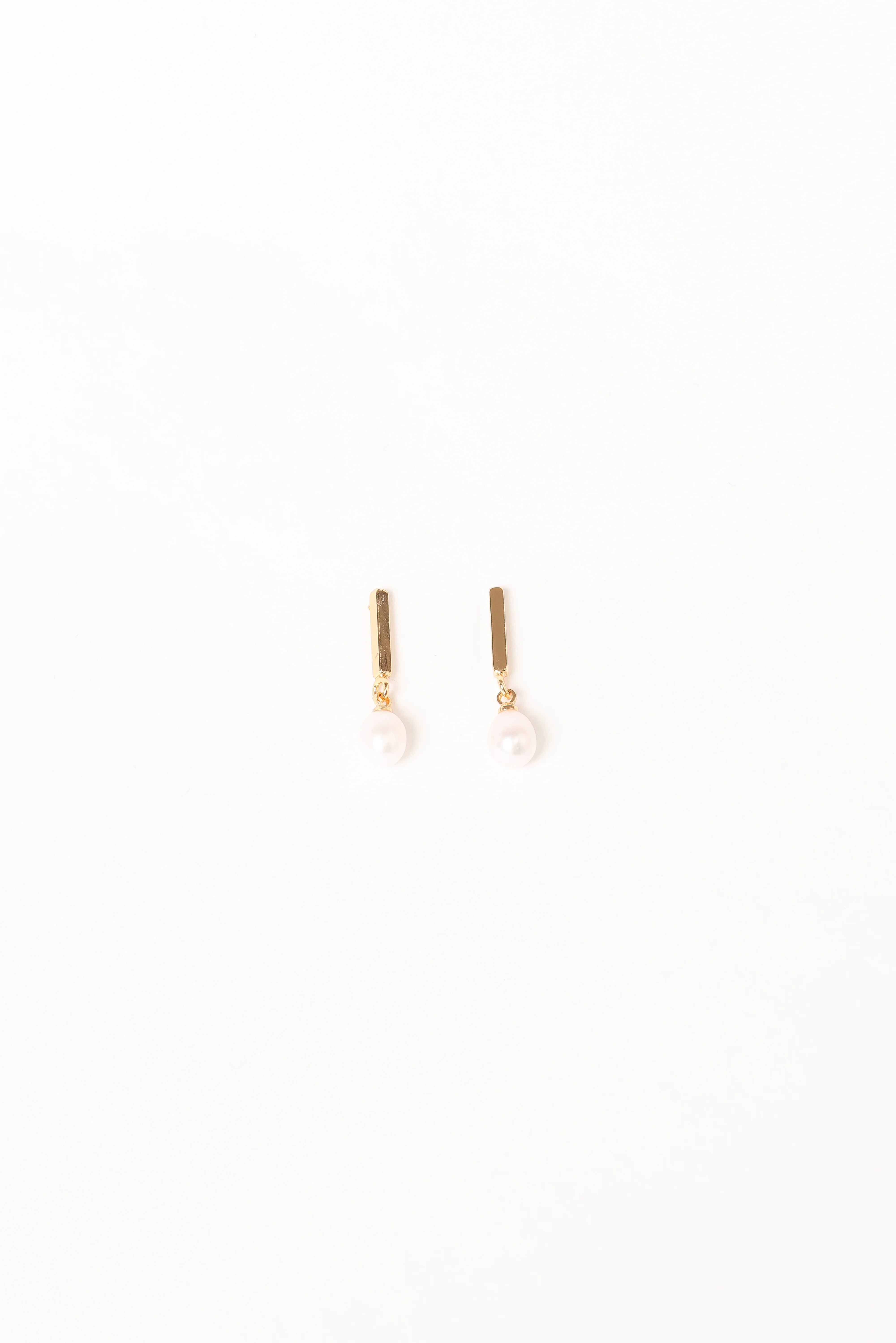 Calista Earrings - Gold/Pearl