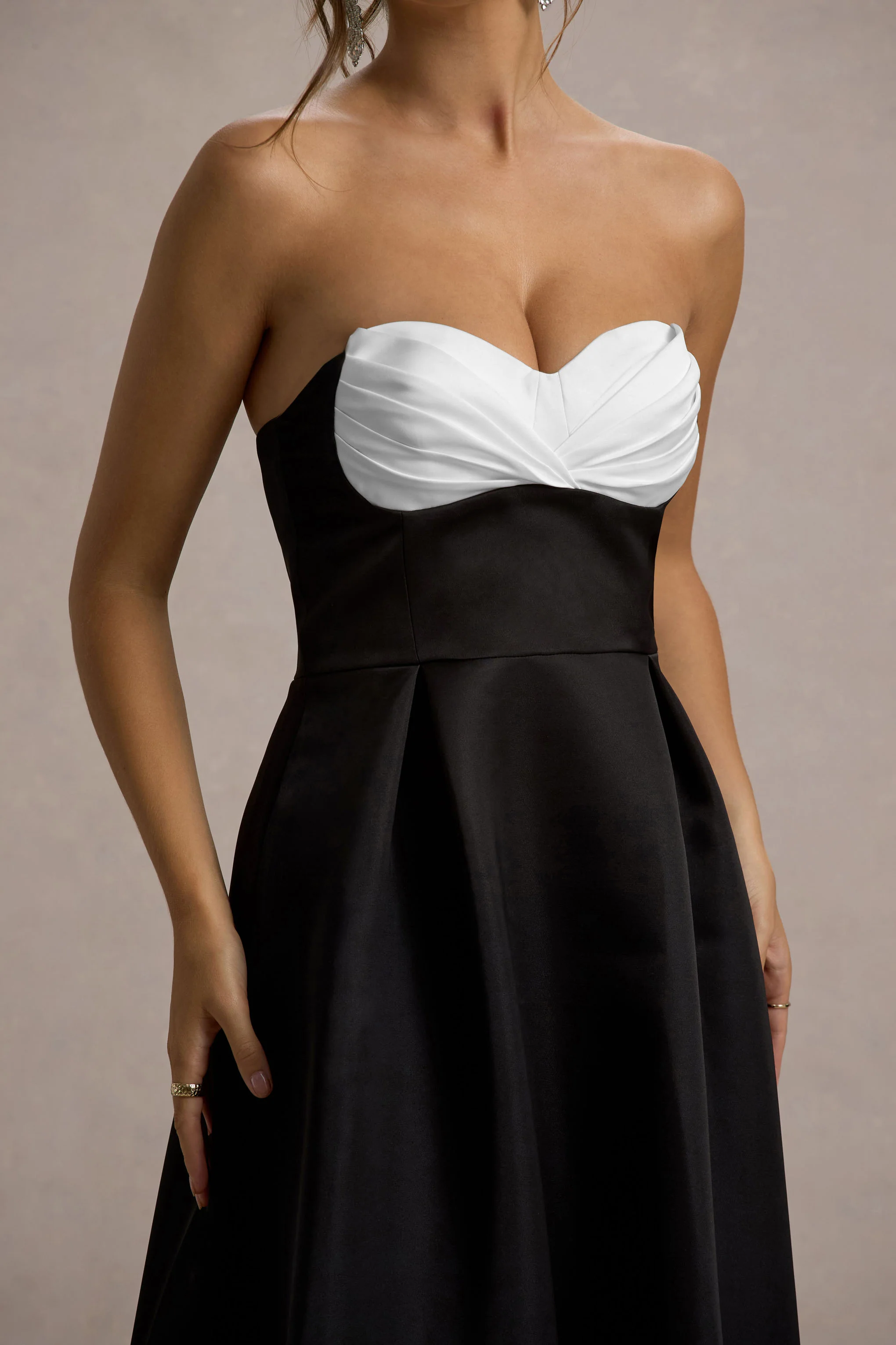 Wintour | Black Satin Sweetheart Midi Dress