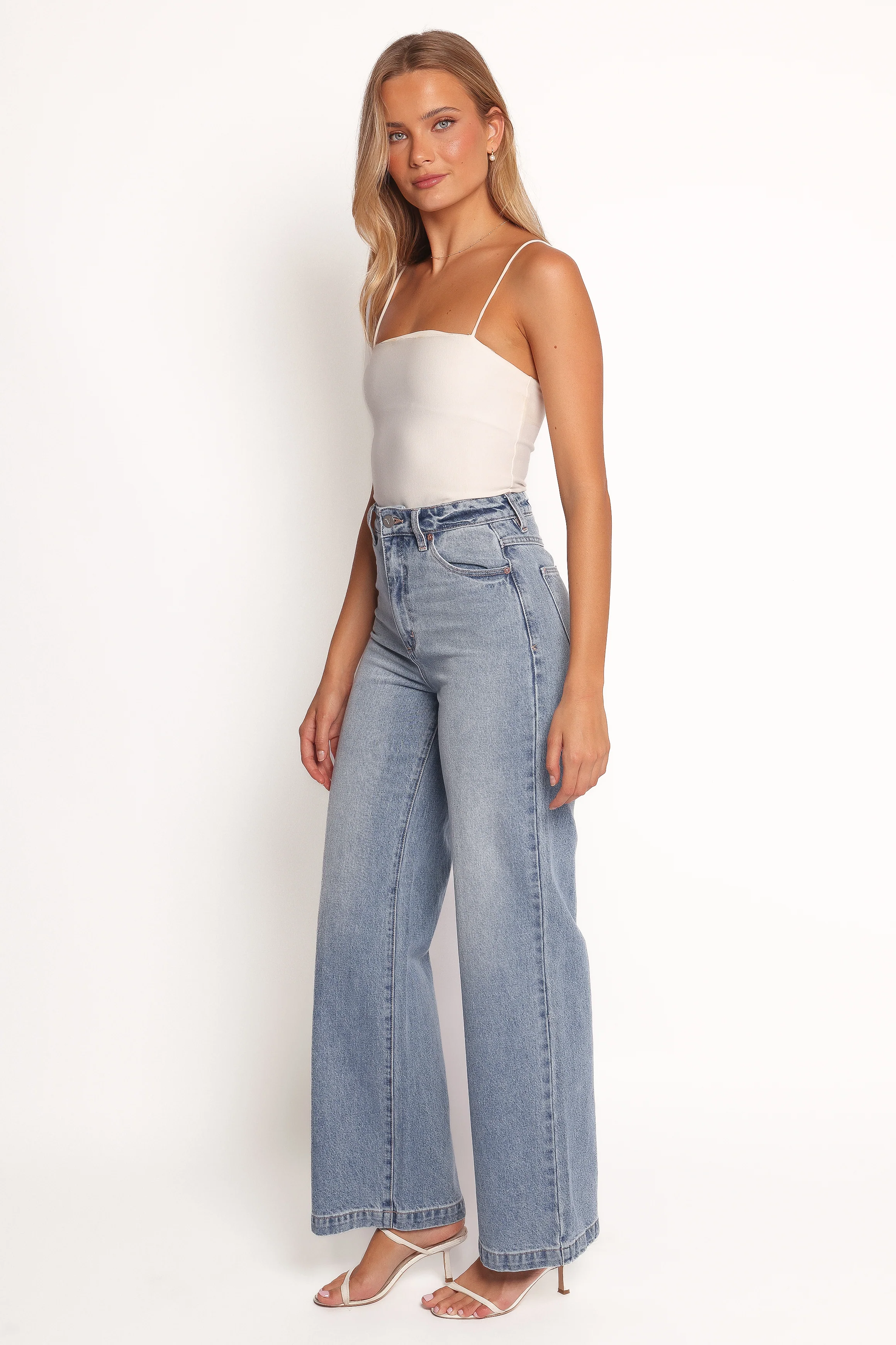 Abrand 94 High Wide Jeans - Liv