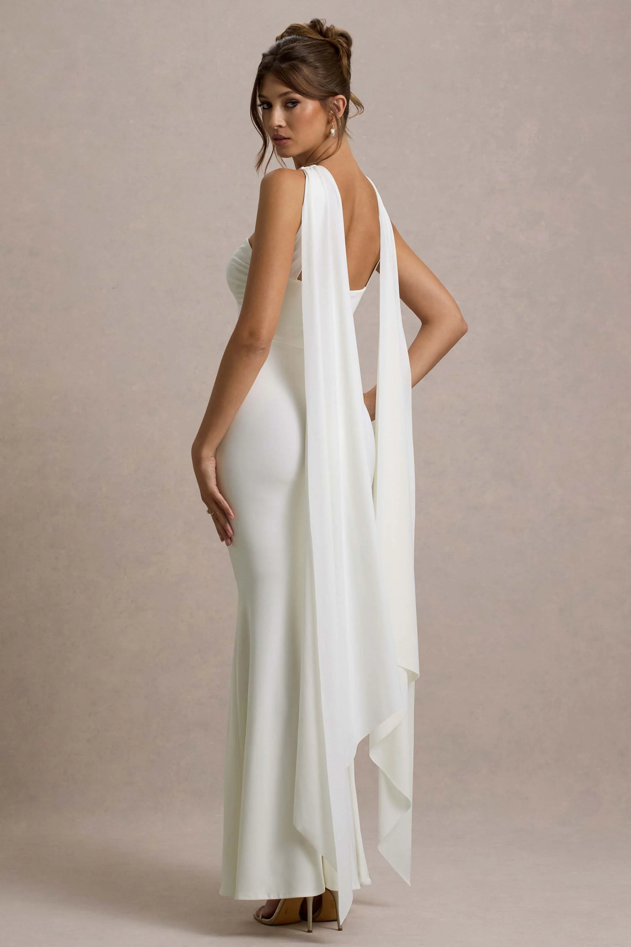 Rosabel | Cream Sweetheart Maxi Dress With Sash