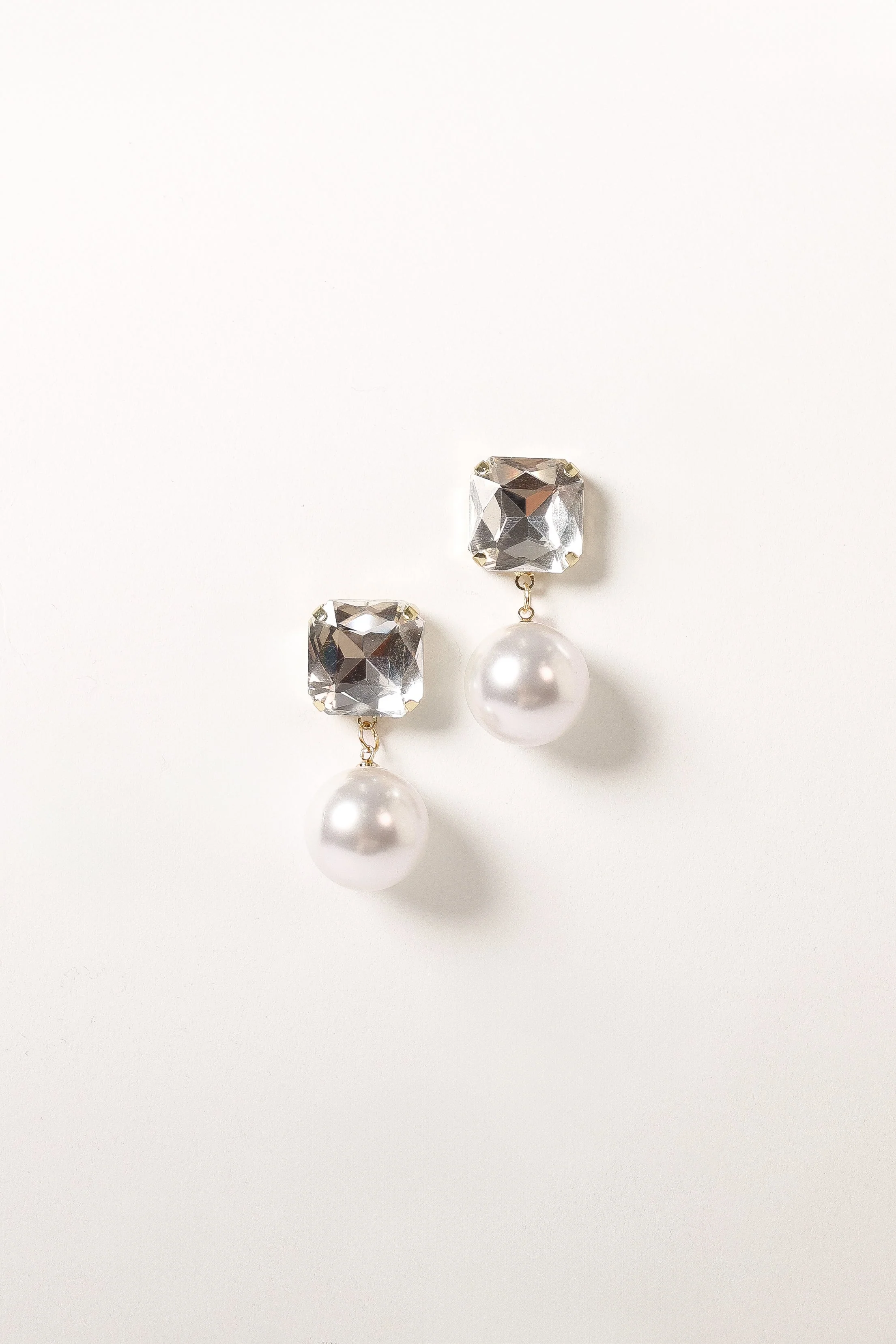 Nadia Earrings - Gold