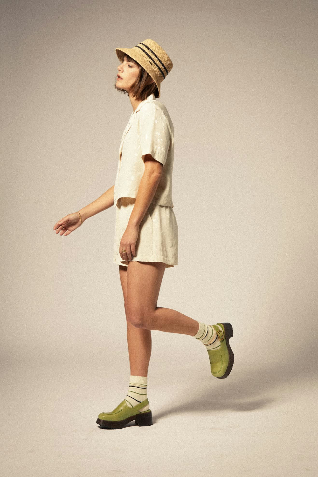 Ellee Straw Bucket Hat - Tan/Black