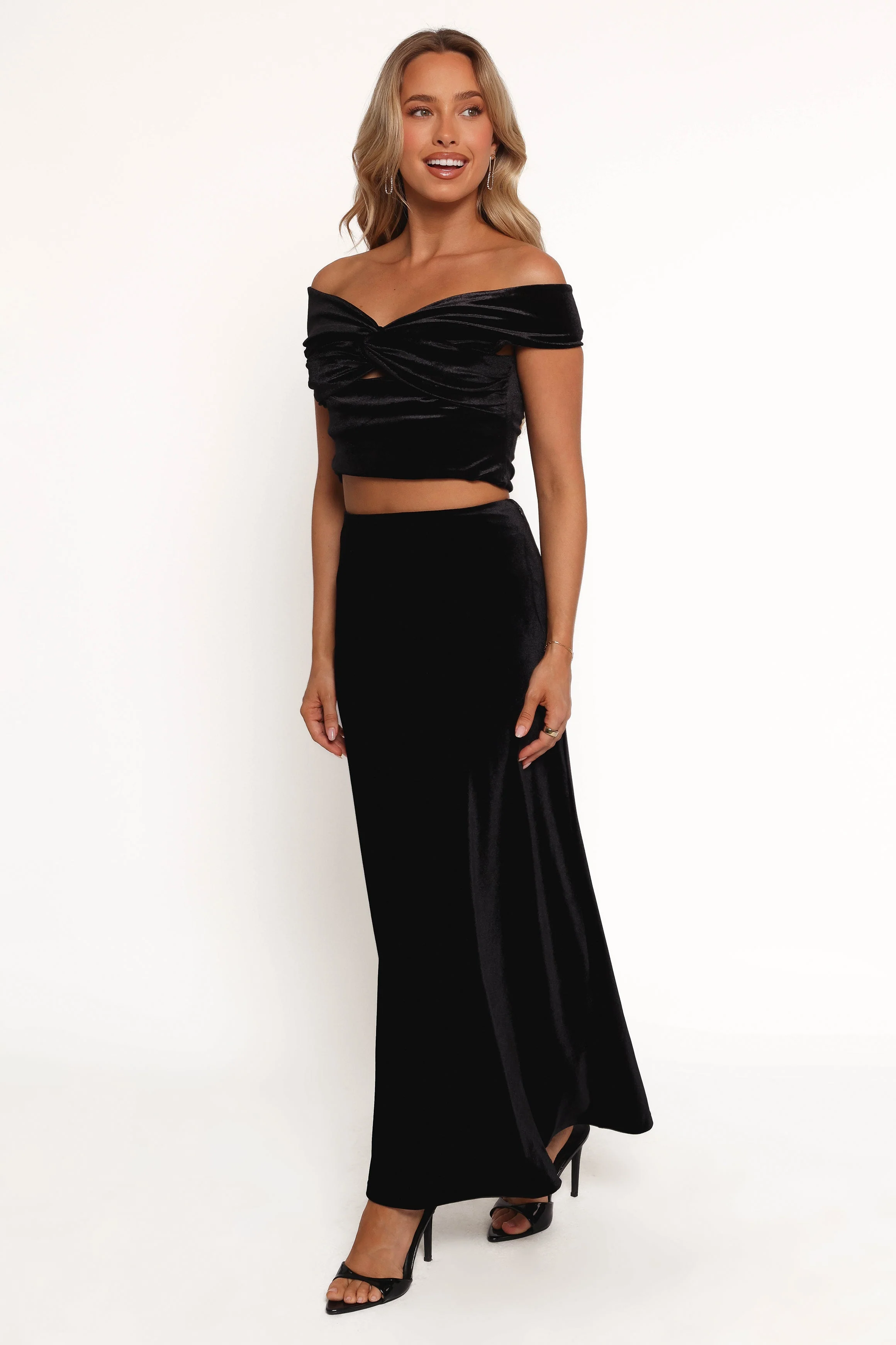 Suri Velvet Maxi Skirt - Black