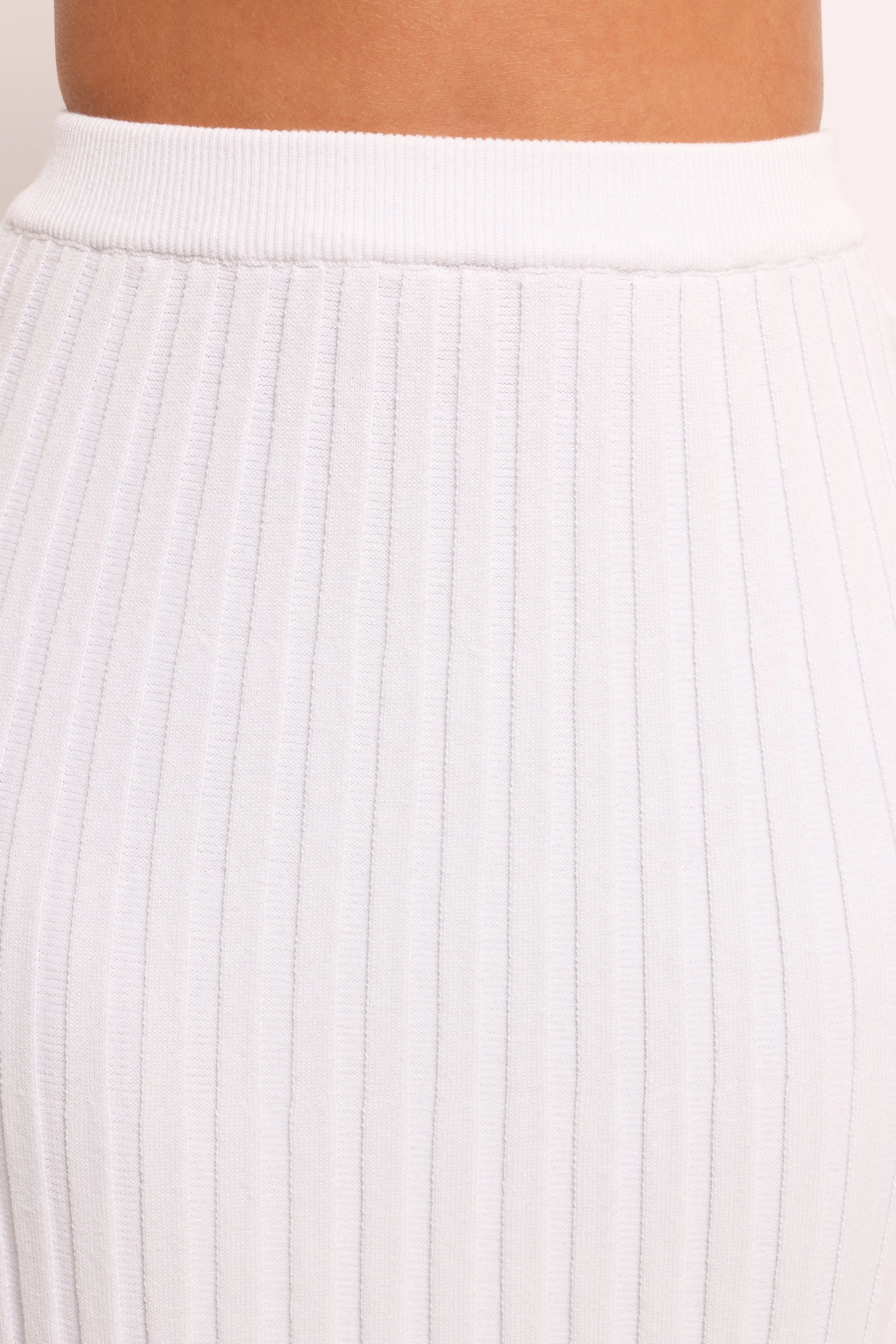 Kya Ribbed Knit Maxi Skirt - White