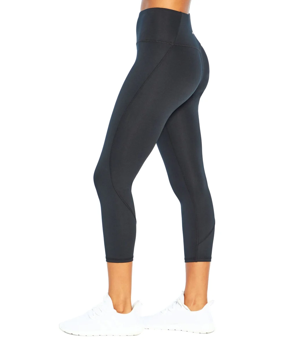 Marika Jade Capri