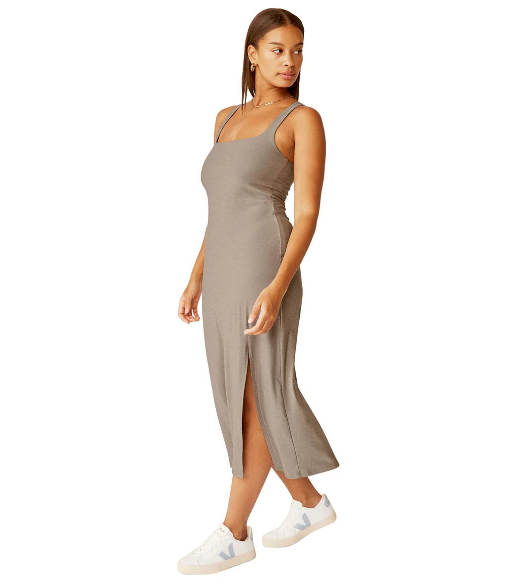 Beyond Yoga Featherweight Getaway Dress