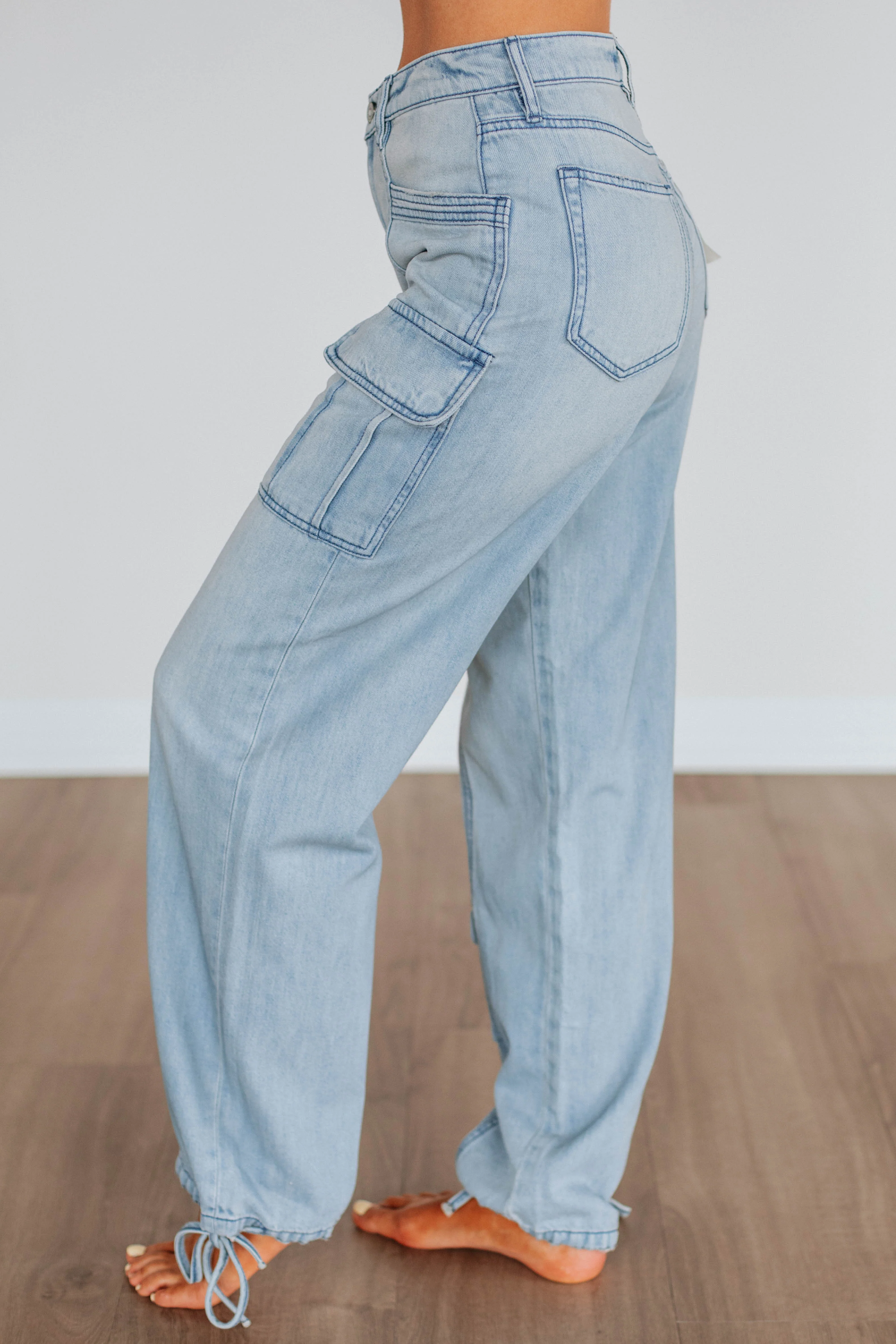 Alyx Hidden Cargo Jeans - Light Wash