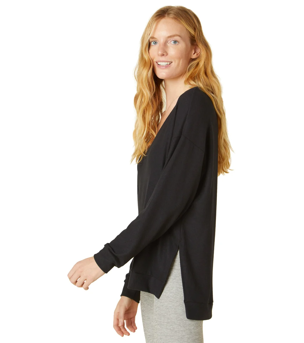 Beyond Yoga Long Weekend Pullover