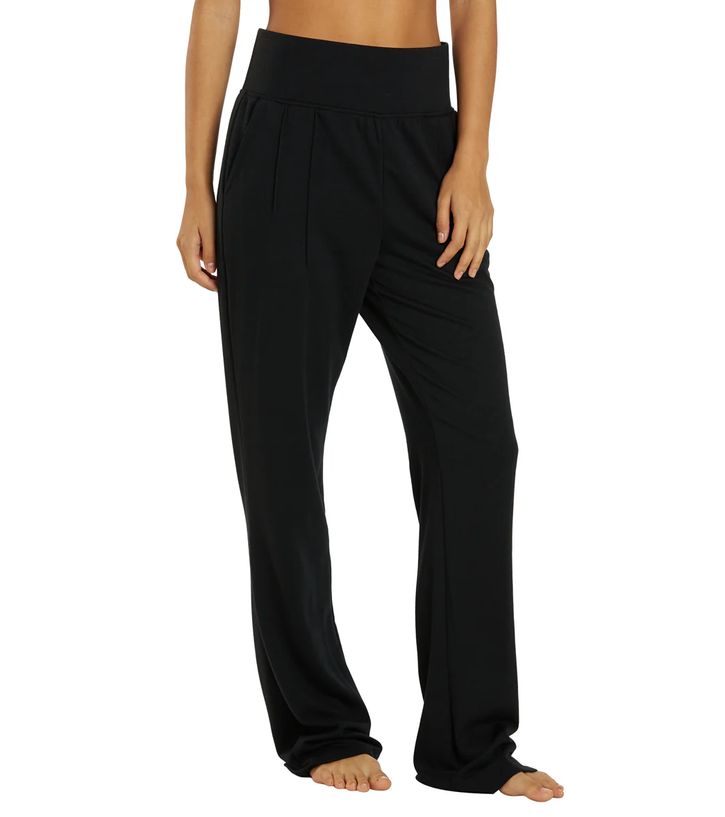 Marika Arlo Pant