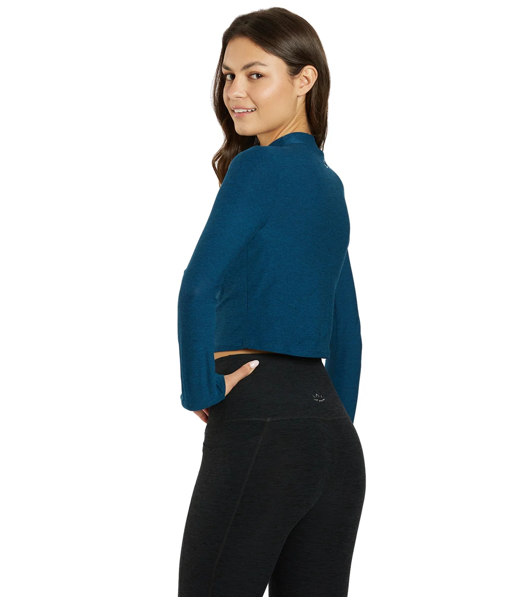 Beyond Yoga Featherweight Moving On Cropped Pullover