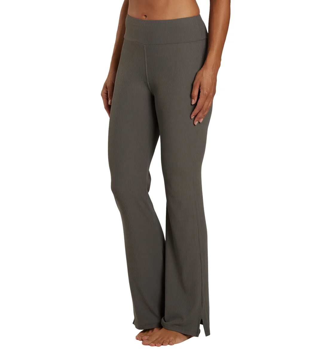 Zobha Slim Bootcut Pant