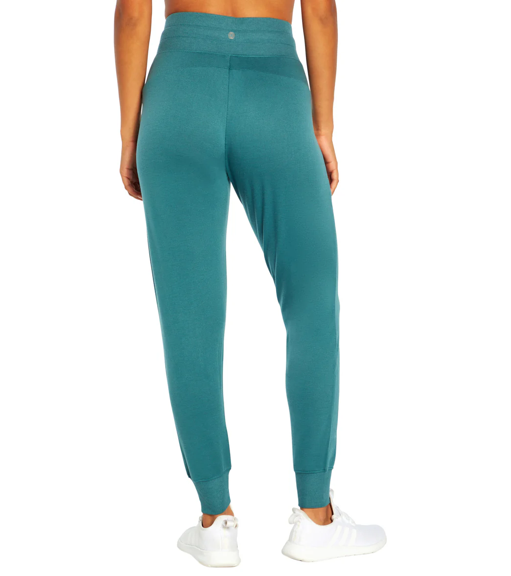 Balance Collection Amy Jogger