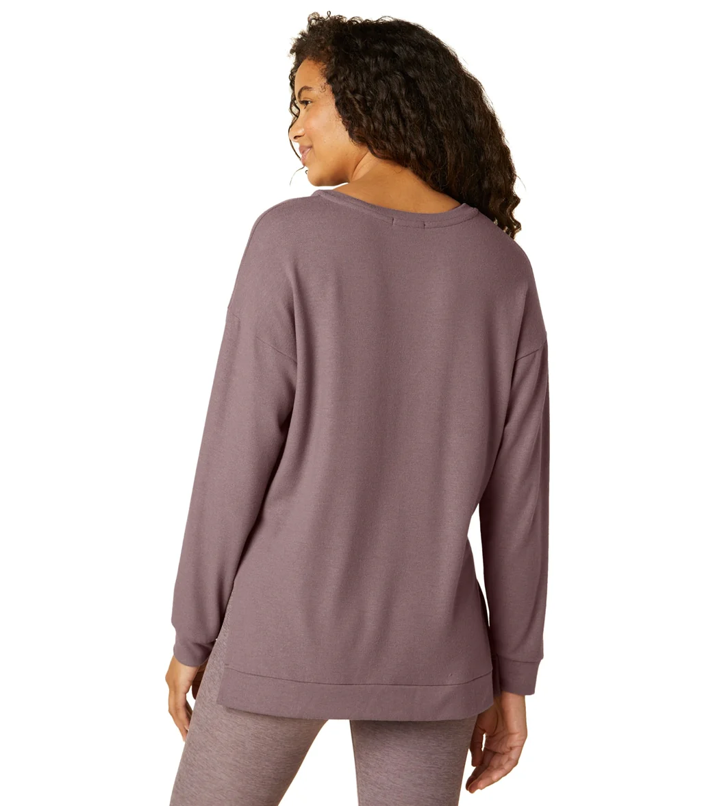 Beyond Yoga Long Weekend Pullover