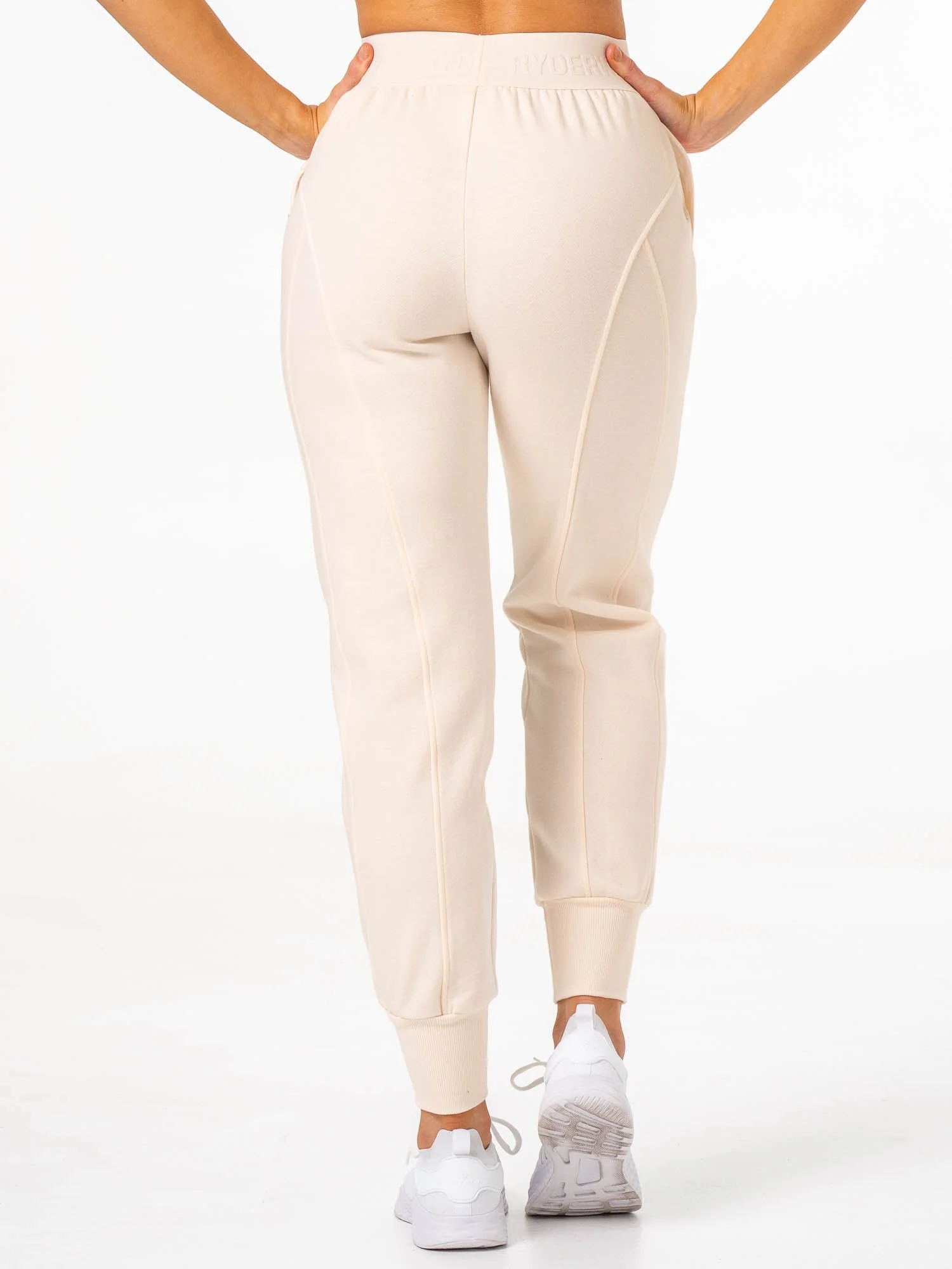 Contour Track Pants - Vanilla