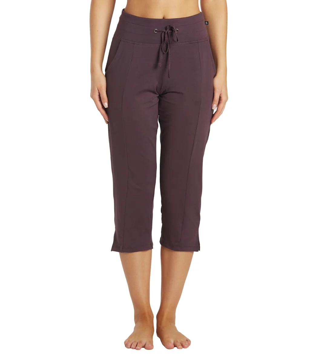Marika Mona Capri