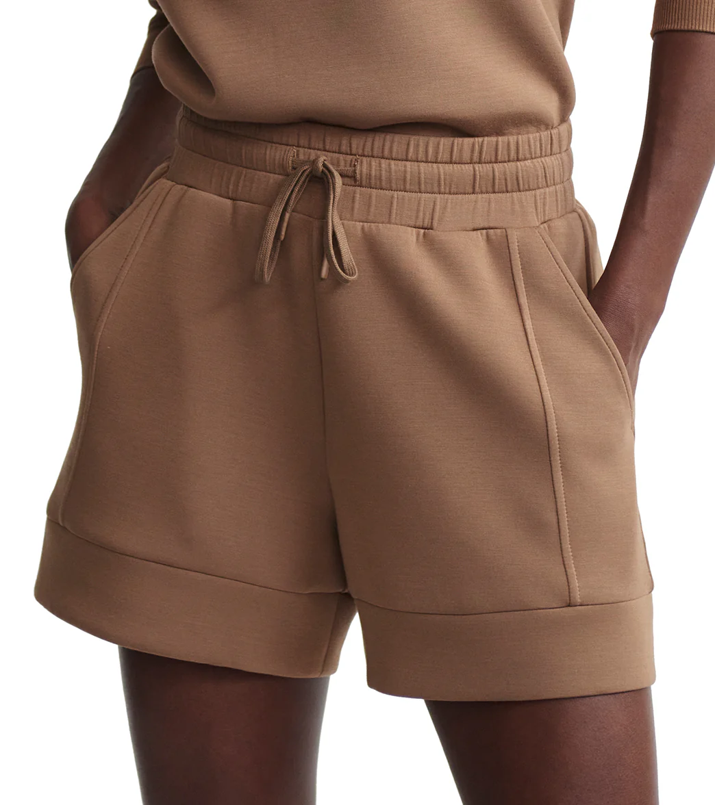 Varley Atrium High Rise 4.5 Short