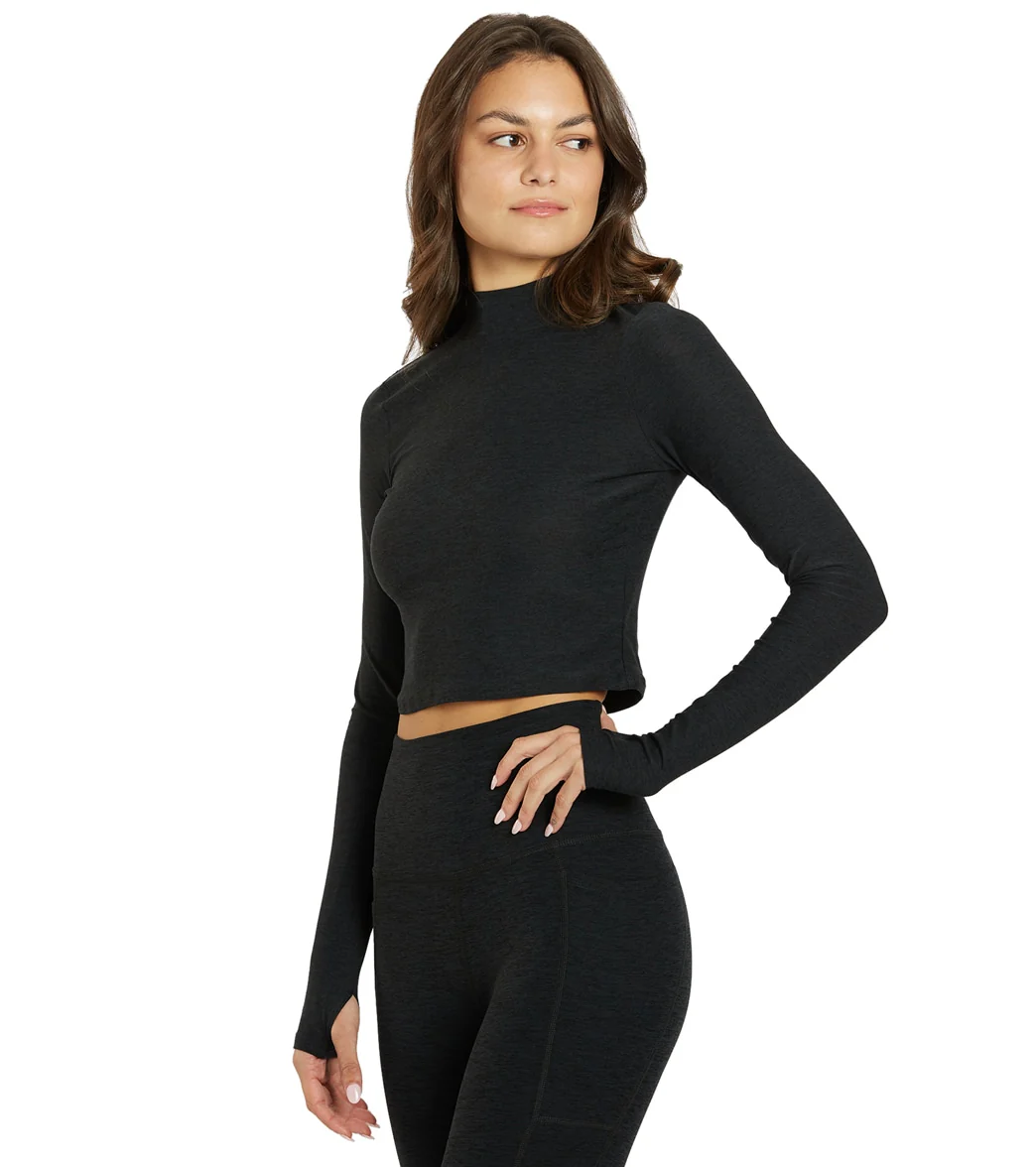 Beyond Yoga Featherweight Moving On Cropped Pullover