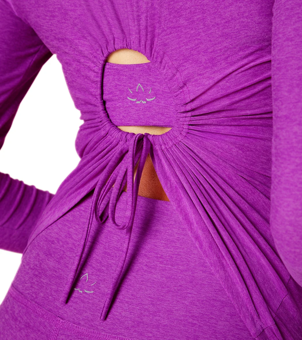 Beyond Yoga Featherweight Inner Circle Pullover