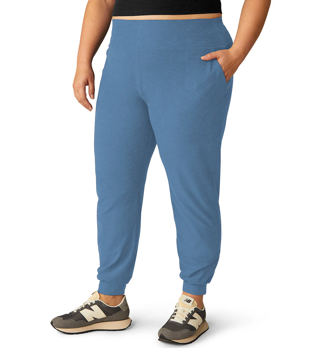 Beyond Yoga Plus Size Spacedye Midi Joggers