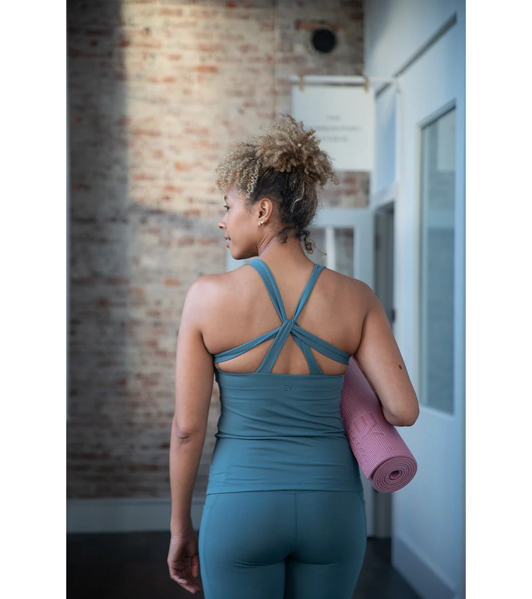 Everyday Yoga Instinct Solid Twisted Back Support Tank