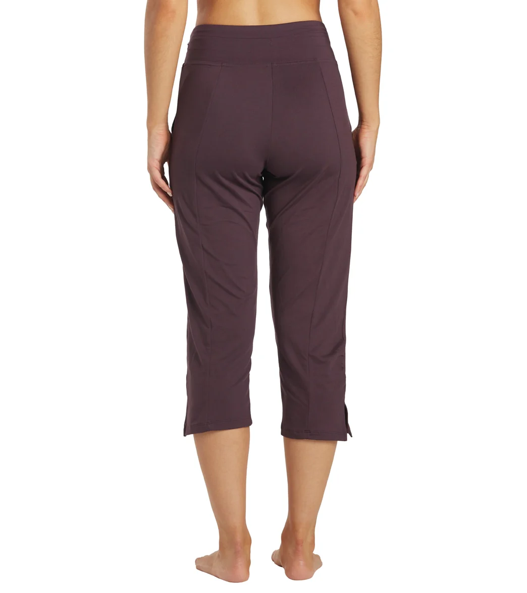 Marika Mona Capri