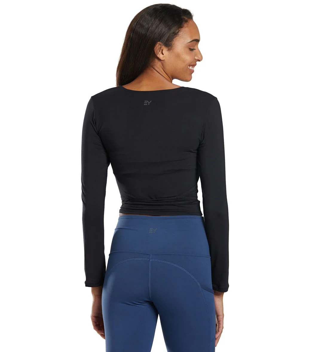 Everyday Yoga Studio to Street Layering Crop Wrap