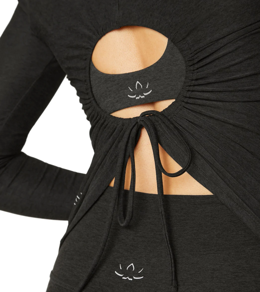 Beyond Yoga Featherweight Inner Circle Pullover