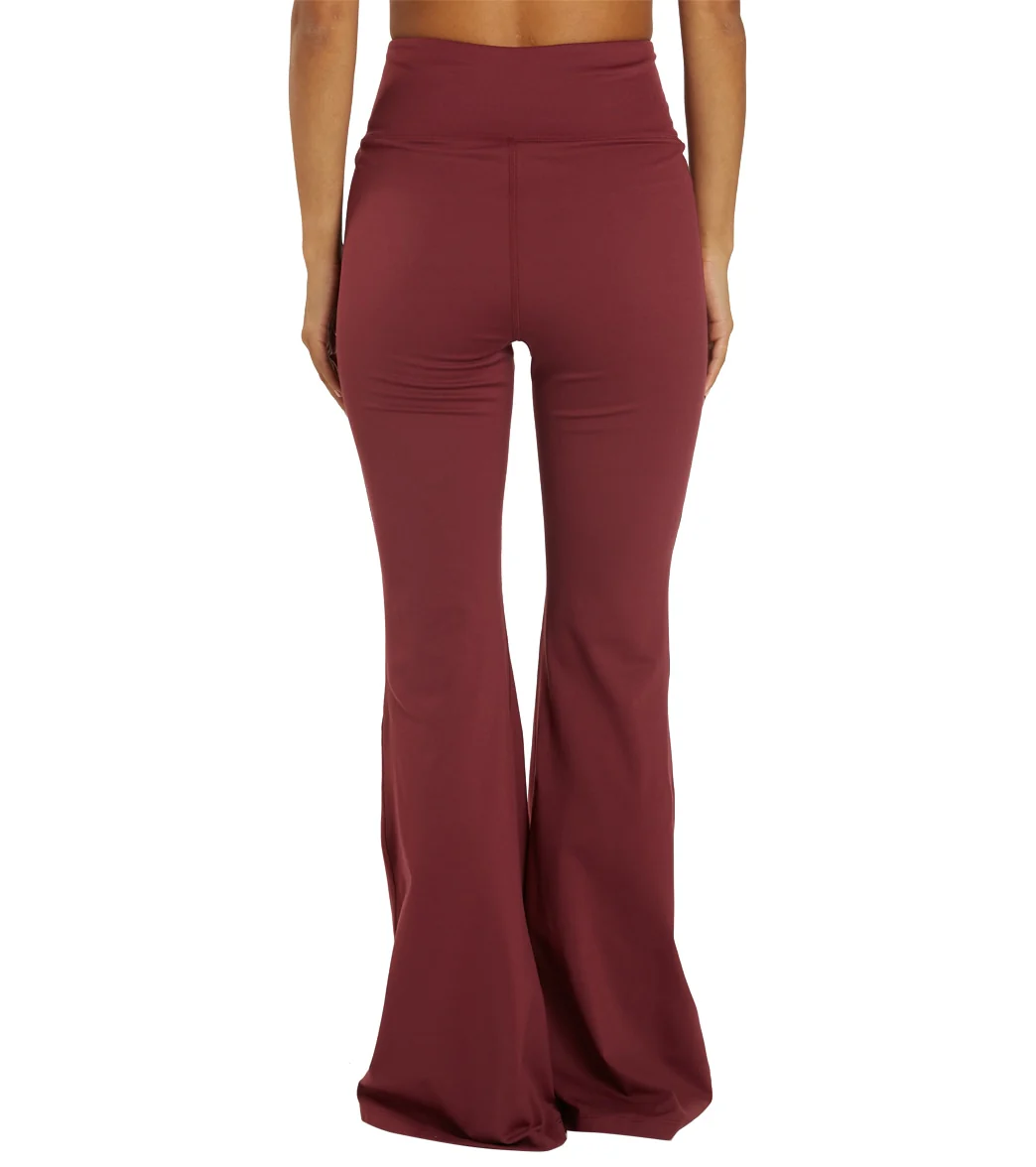 Year of Ours Veronica Flare Legging