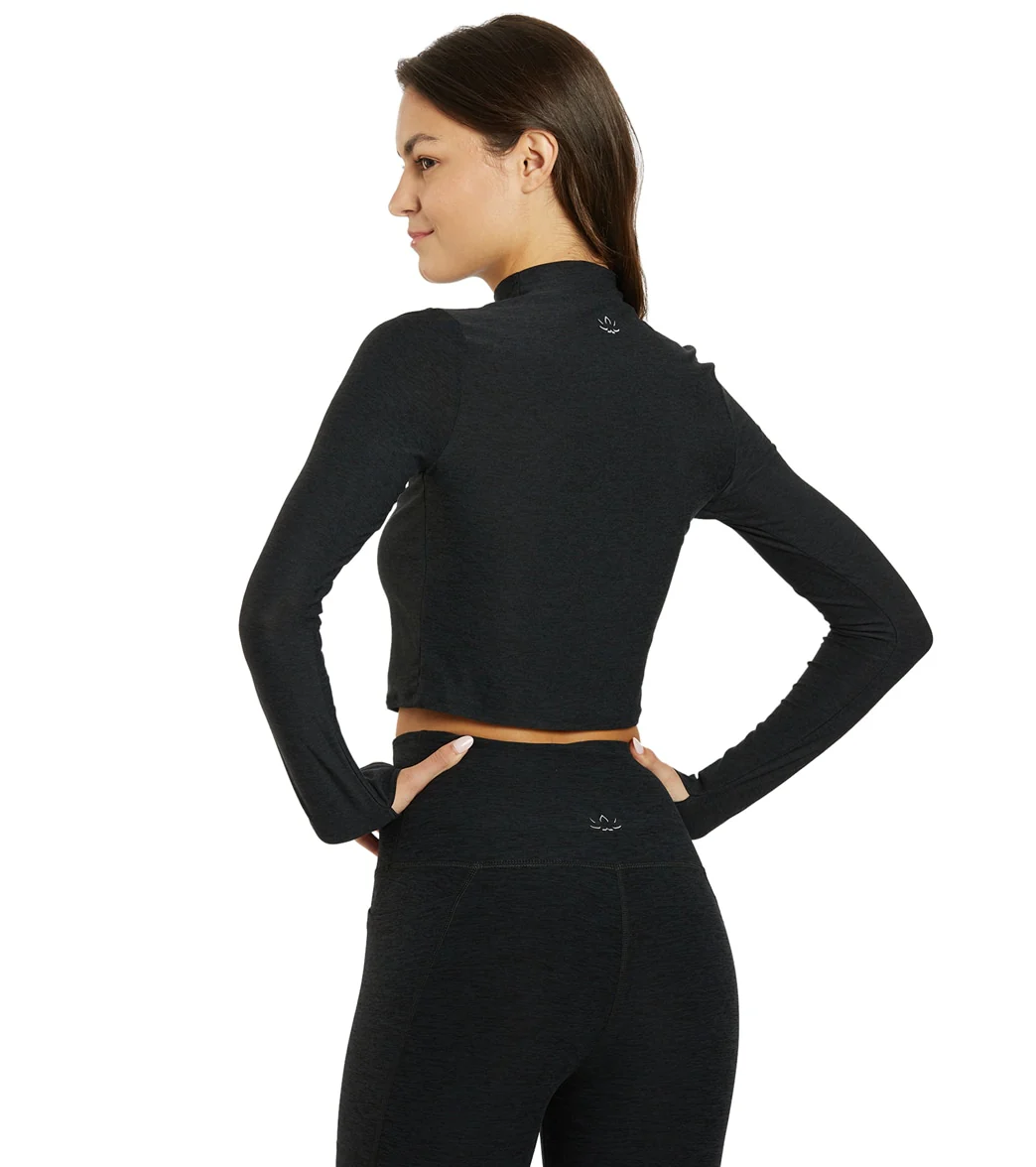 Beyond Yoga Featherweight Moving On Cropped Pullover