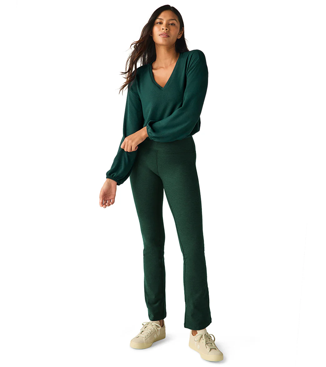 Beyond Yoga Soft Spoken Cropped Pullover