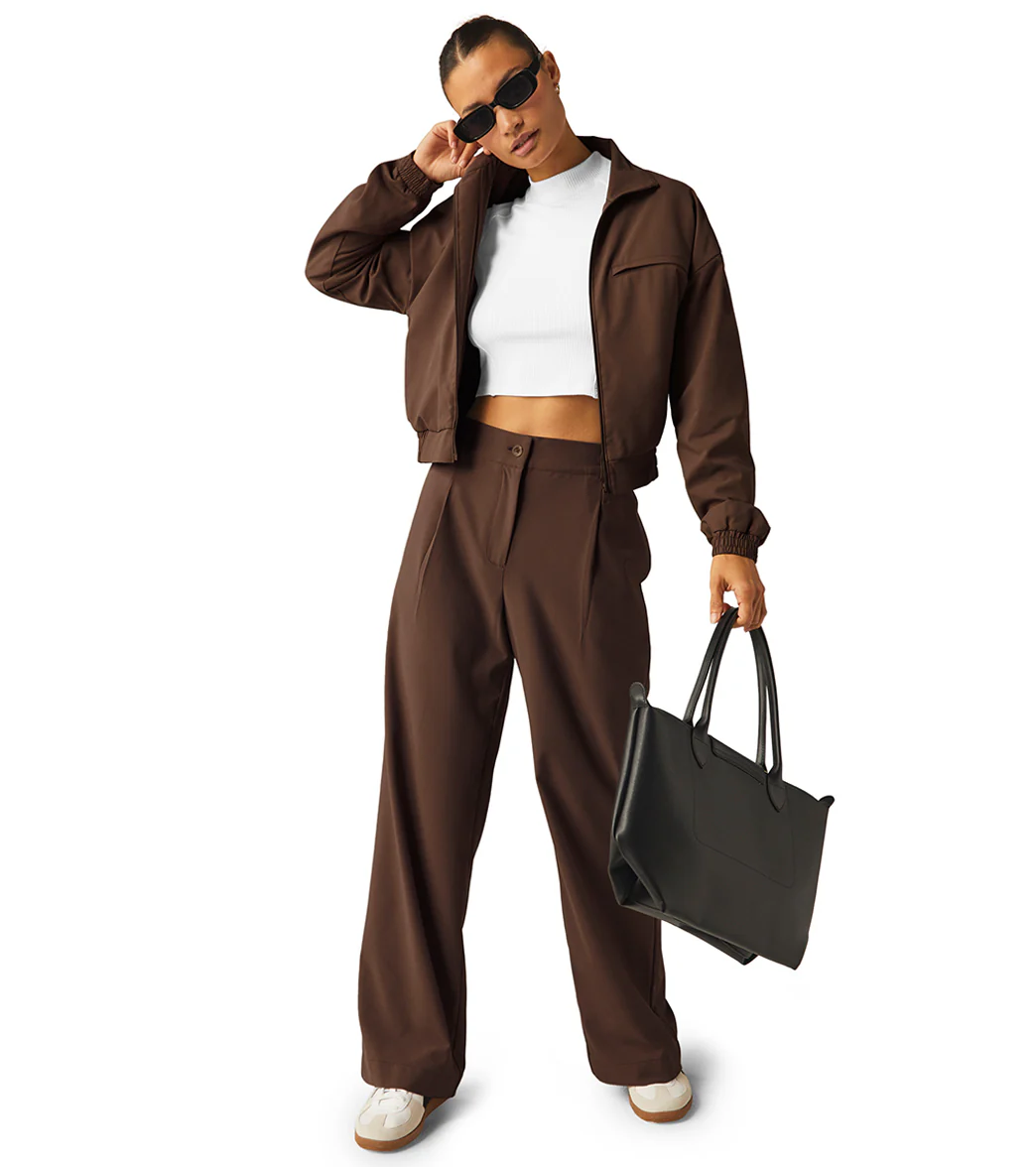 Beyond Yoga Status Pocket Sleeve Cropped Jacket