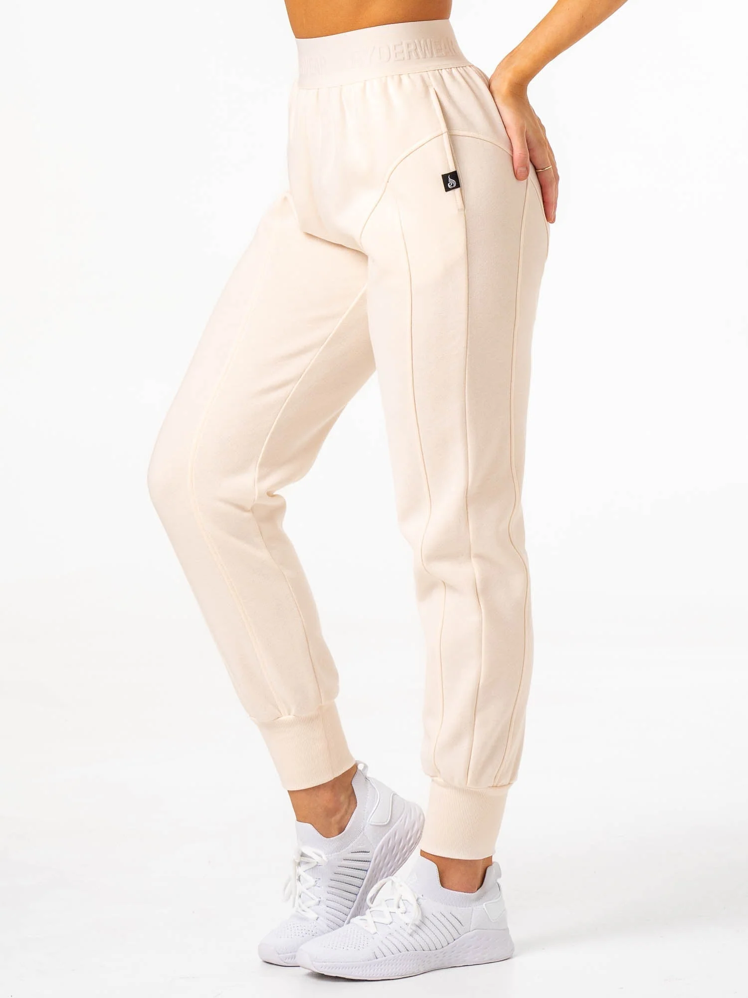 Contour Track Pants - Vanilla