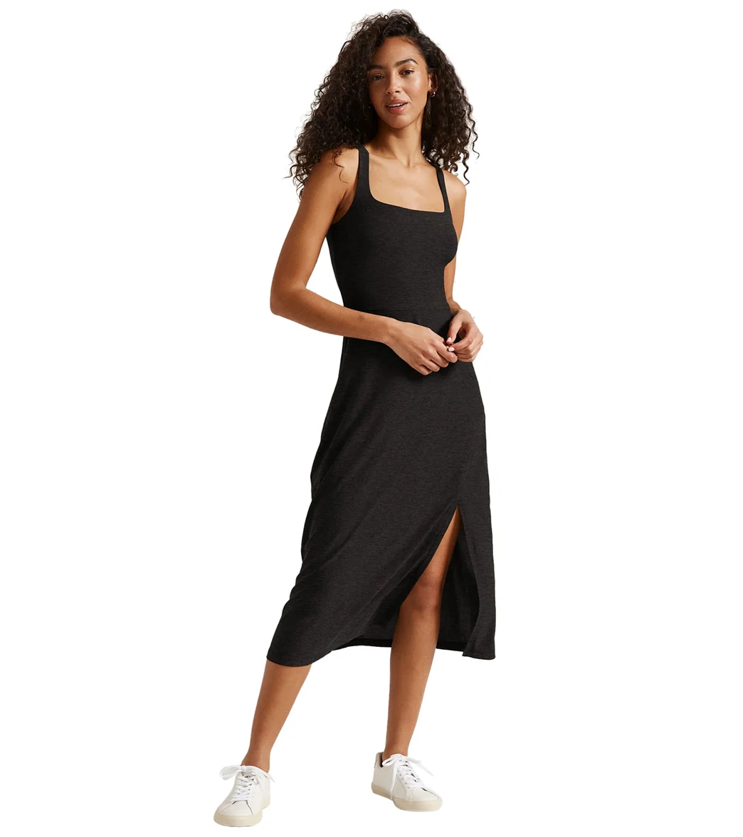Beyond Yoga Featherweight Getaway Dress