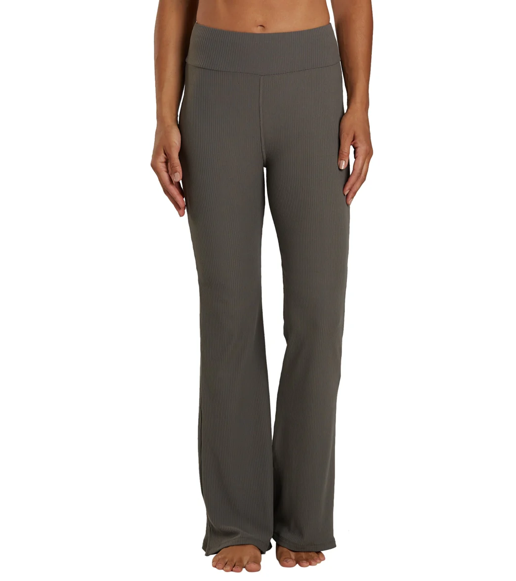 Zobha Slim Bootcut Pant