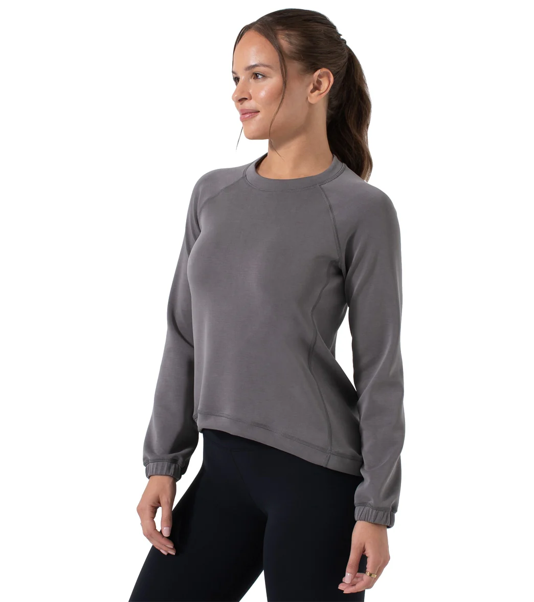 NUX Sleek Sweat Pullover