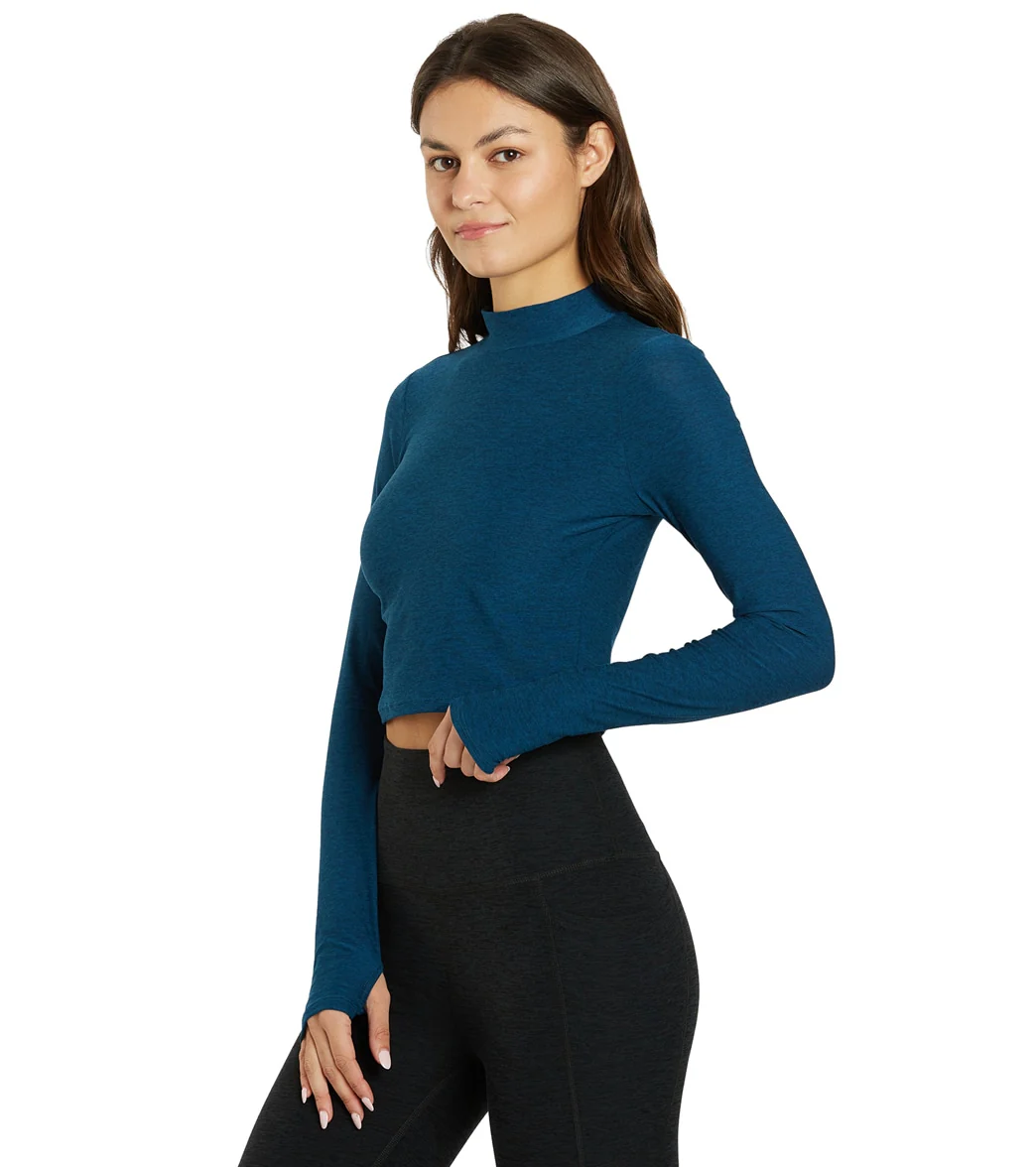 Beyond Yoga Featherweight Moving On Cropped Pullover