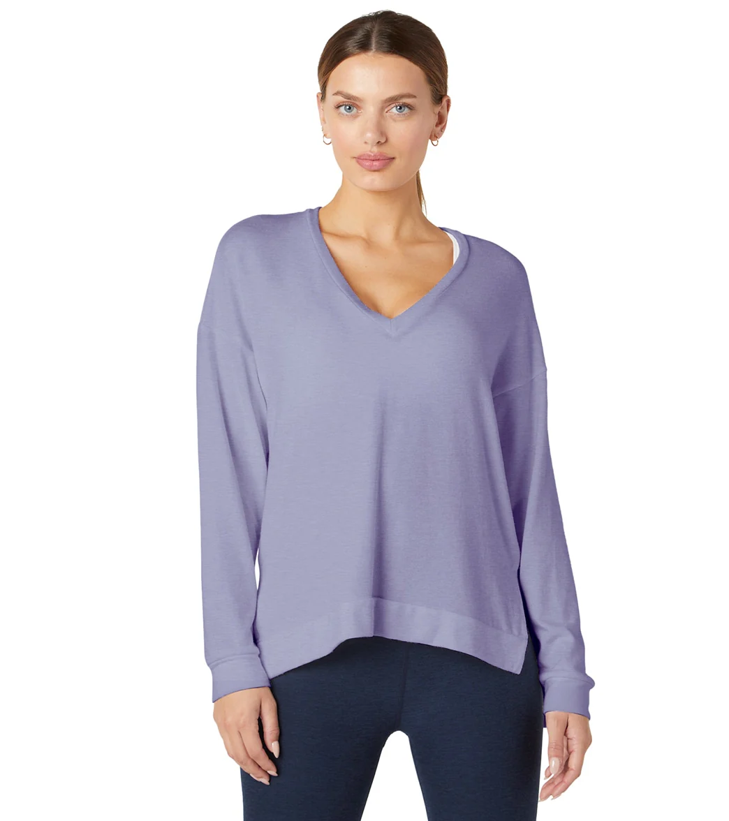 Beyond Yoga Long Weekend Pullover
