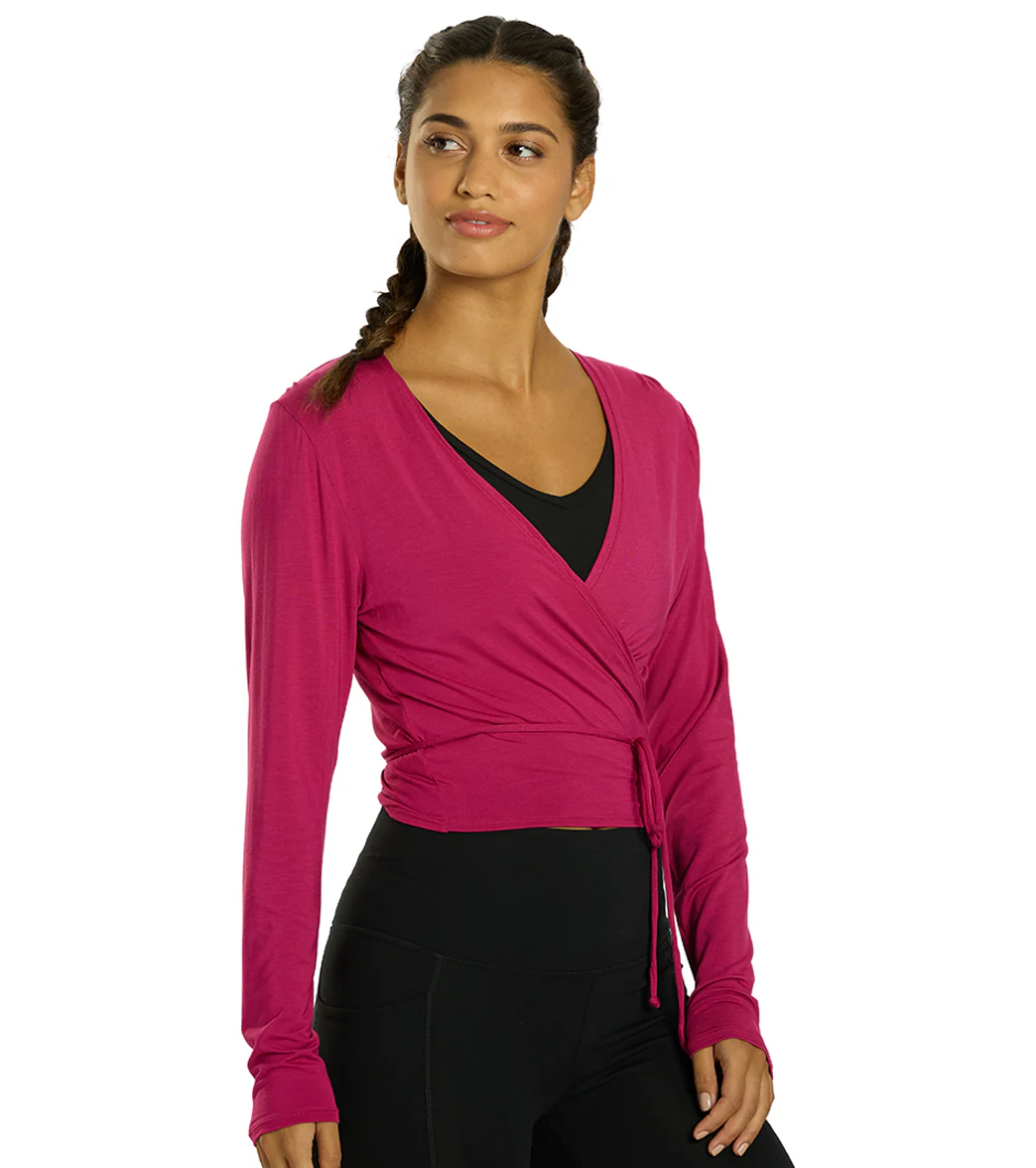 Everyday Yoga Studio to Street Layering Crop Wrap