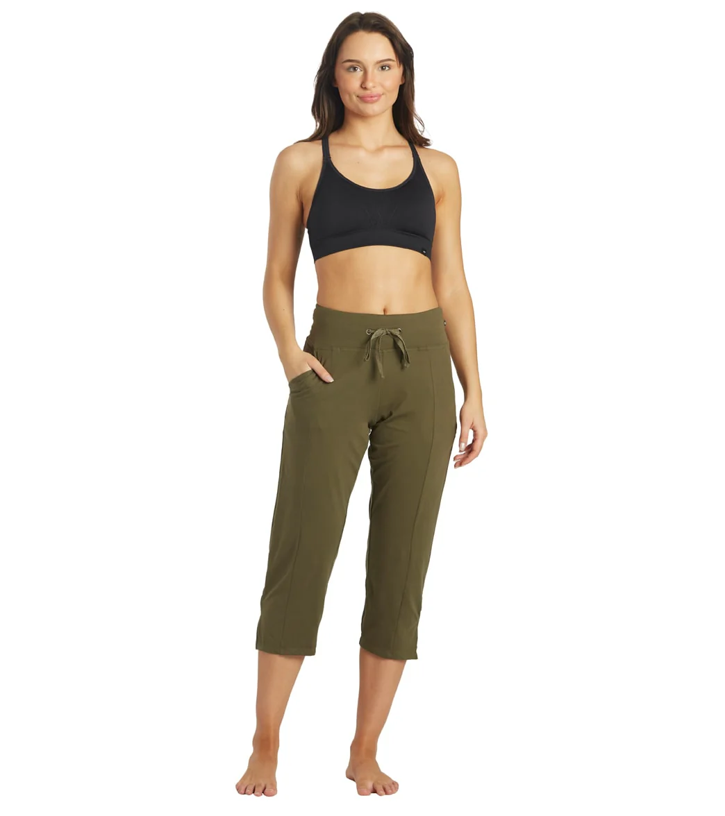 Marika Mona Capri