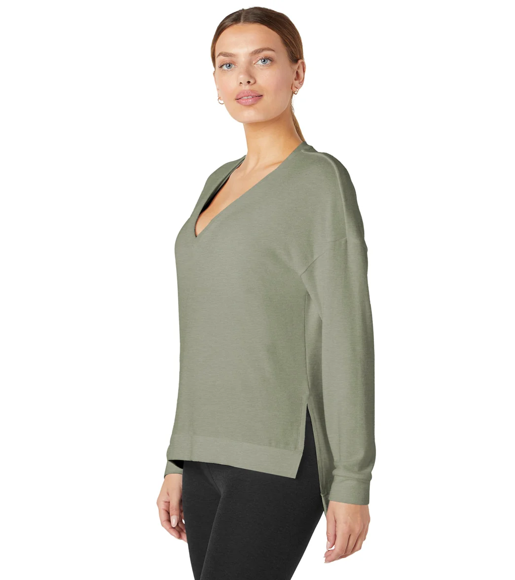 Beyond Yoga Long Weekend Pullover