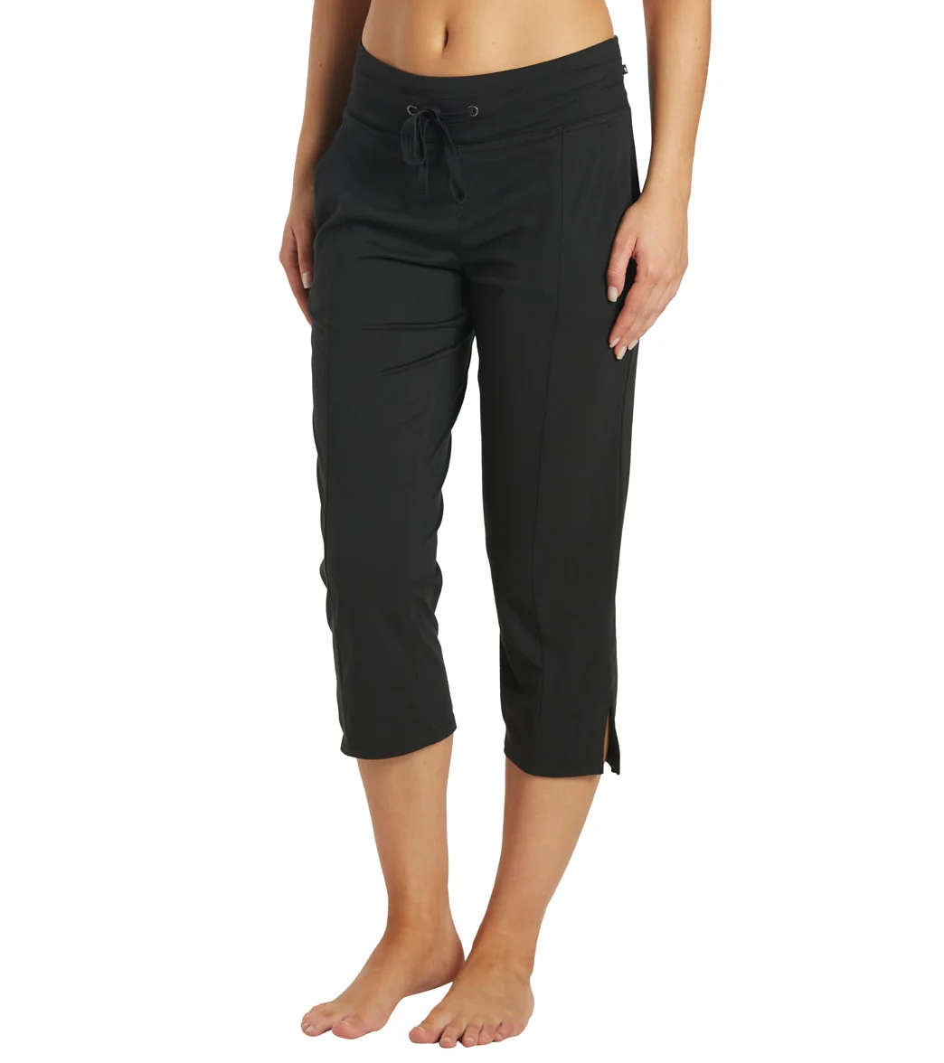 Marika Mona Capri